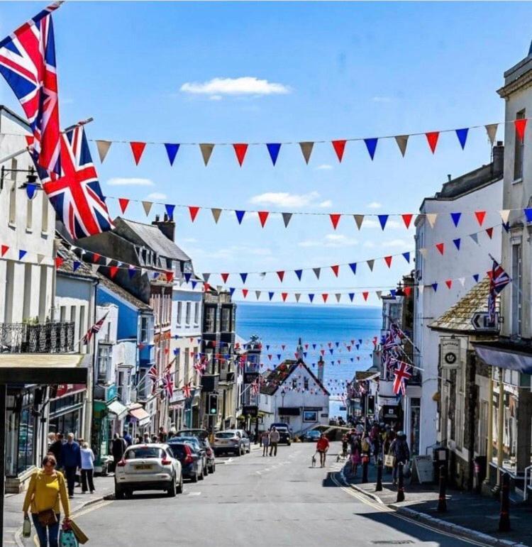 Light And Airy Central Lyme Regis Appartment With Parking Luaran gambar