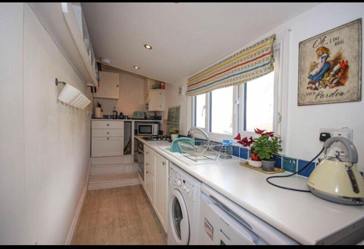 Light And Airy Central Lyme Regis Appartment With Parking Luaran gambar